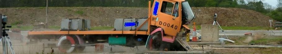 Crash Bild mit Poller