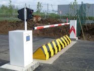 Schrankenanlage in Verbindung mit Sicherheitssperre (Road Blocker)